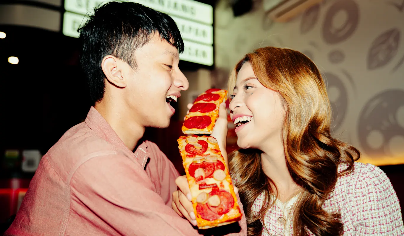 4 Tips Memperbaiki Hubungan Renggang di Hari Kasih Sayang Ala Pizza Ranjang