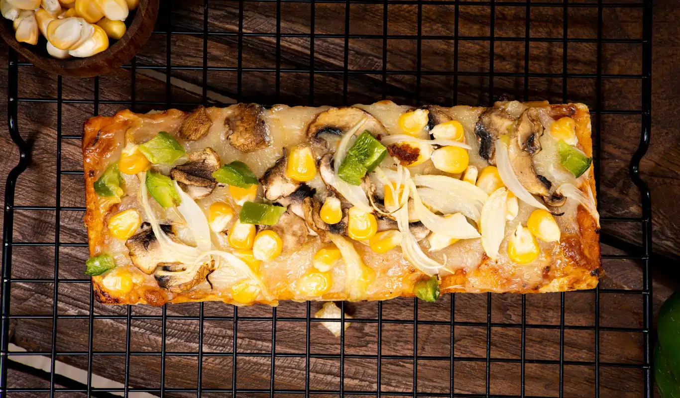 Berani Cobain yang Baru Bareng Pasangan? Yuk Ikutan Giveaway Menu Baru Pizza Ranjang!