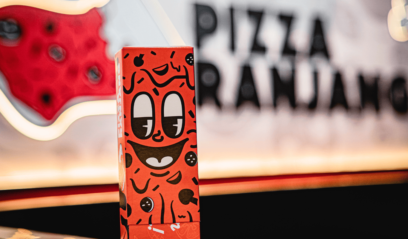 Pizza Ranjang Hadir di Outlet Burger Bangor Green Lake City!